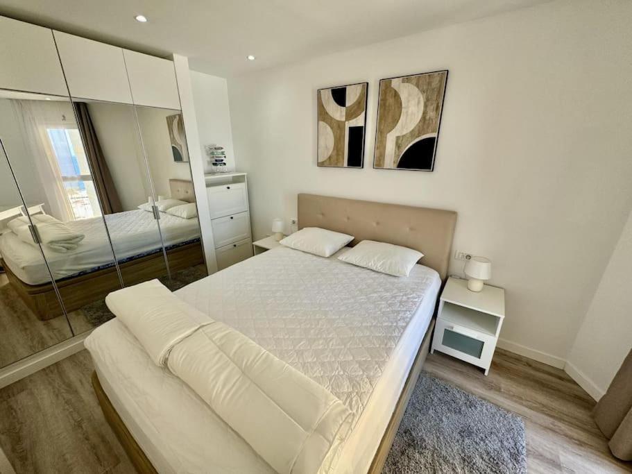 Amazing Apartment In Las Americas Playa de las Americas  Luaran gambar