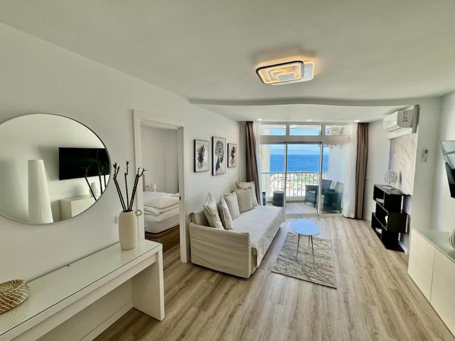 Amazing Apartment In Las Americas Playa de las Americas  Luaran gambar