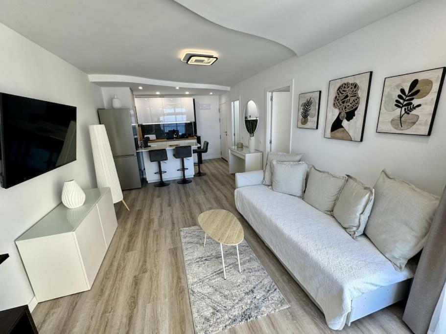 Amazing Apartment In Las Americas Playa de las Americas  Luaran gambar
