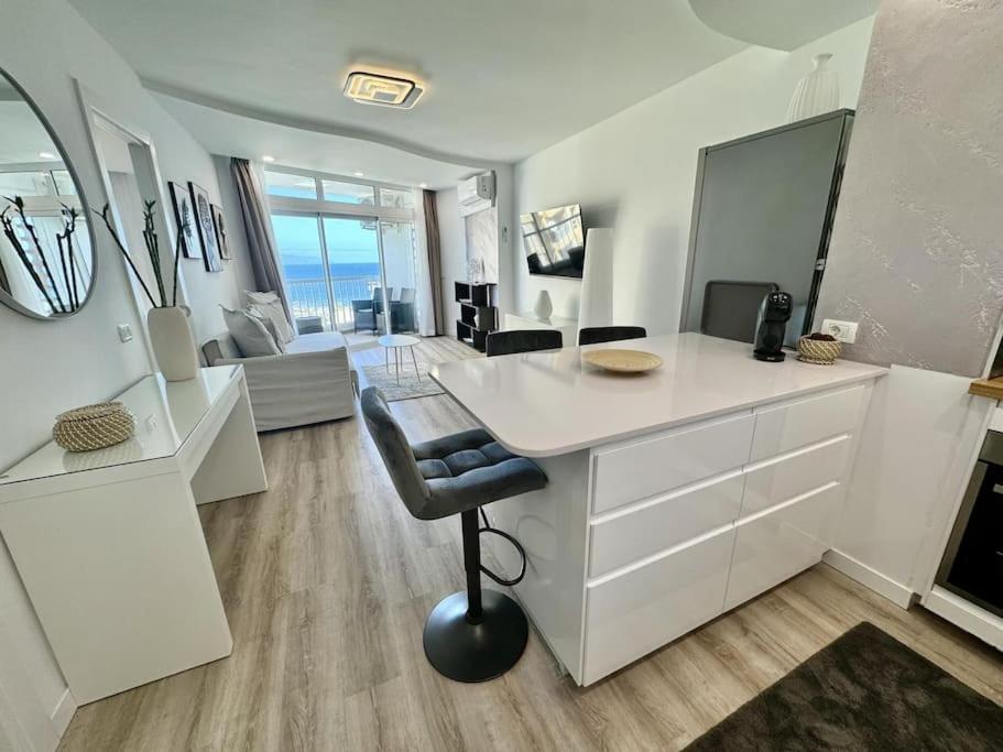 Amazing Apartment In Las Americas Playa de las Americas  Luaran gambar