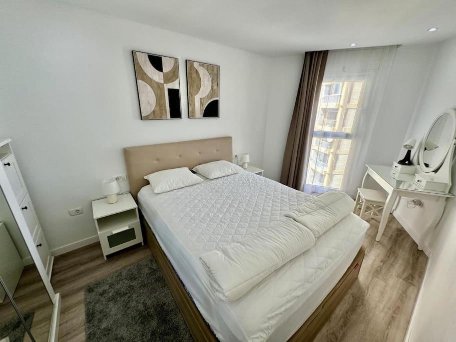 Amazing Apartment In Las Americas Playa de las Americas  Luaran gambar